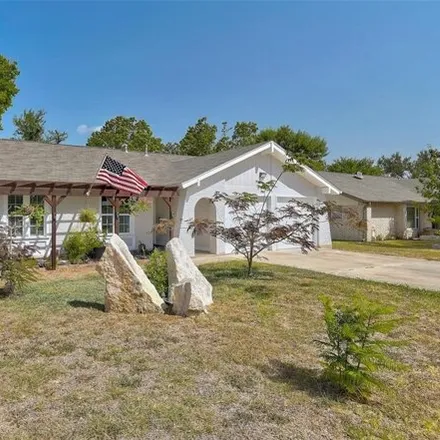Buy this 3 bed house on 831 Central Drive in Georgetown, TX 78628