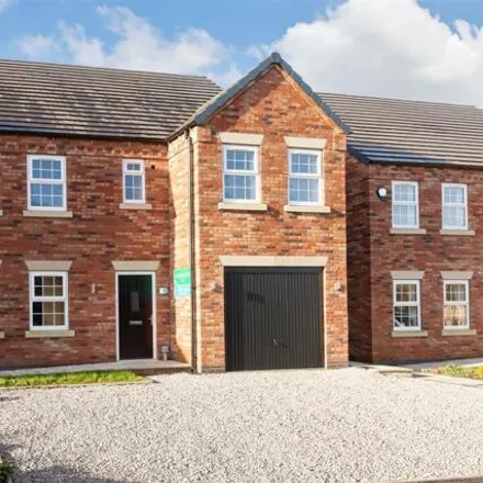 Buy this 5 bed house on St Aiden Close in Market Weighton, YO43 3HE