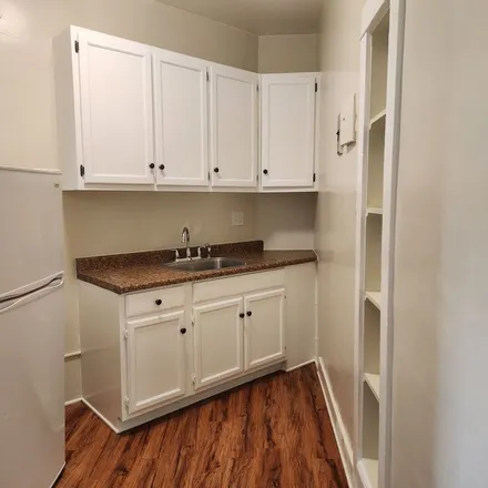 Rent this 1 bed apartment on Vons in 3461 West 2nd Street, Los Angeles