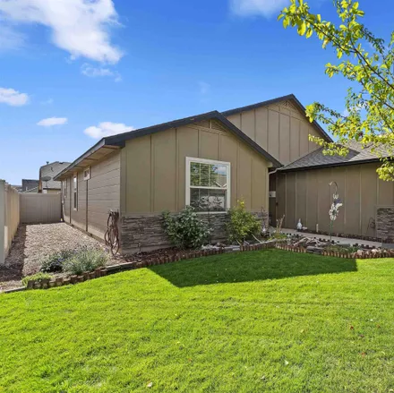 Image 2 - Hackberry Court, Caldwell, ID 83651, USA - House for sale