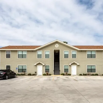 Rent this 2 bed house on 162 Windcrest Circle in Del Rio, TX 78840