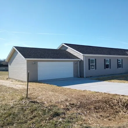 Image 2 - 5679 Arctic Fox Drive, Carterville, IL 62918, USA - House for sale