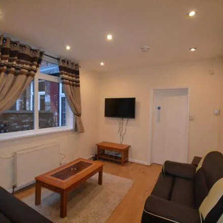 Image 5 - The Roby, Dickenson Road, Victoria Park, Manchester, M13 0NR, United Kingdom - Townhouse for rent