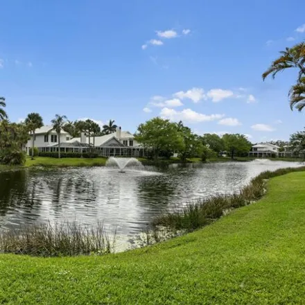 Image 2 - 262 Canterbury Dr W, Palm Beach Gardens, Florida, 33418 - House for sale