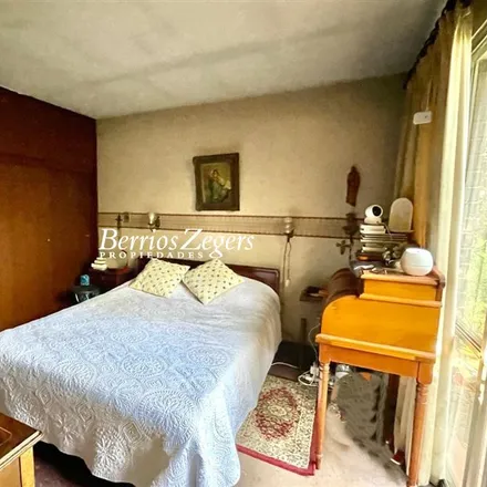 Buy this 3 bed house on Camino Las Vertientes 1248 in 761 0685 Provincia de Santiago, Chile