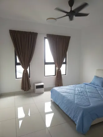 Rent this 3 bed apartment on Trio in Jalan Batu Nilam 26, Bandar Bukit Tinggi 2