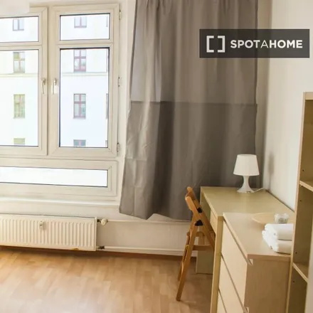Rent this 4 bed room on U Birkenstraße in Stromstraße, 10551 Berlin