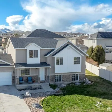 Buy this 5 bed house on 598 West Tea Rose Circle in Saratoga Springs, UT 84045