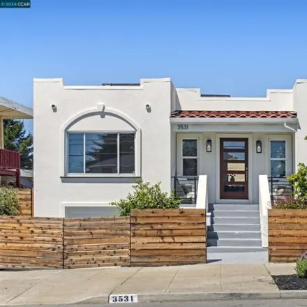 Buy this 2 bed house on 3531 Laurel Avenue in Oakland, CA 94619