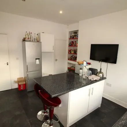 Image 3 - Mayville Street, Leeds, LS6 1ND, United Kingdom - Townhouse for rent