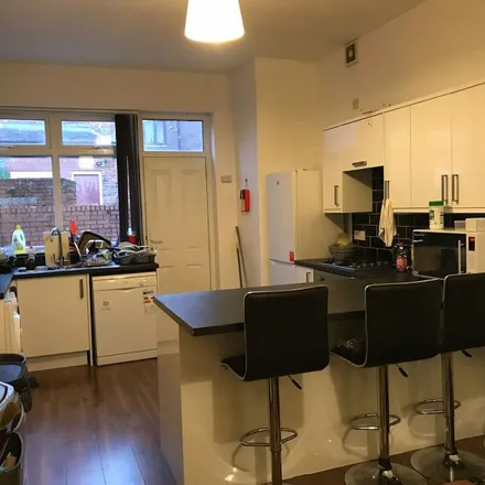 Rent this 6 bed apartment on Berkeley Avenue in Victoria Park, Manchester