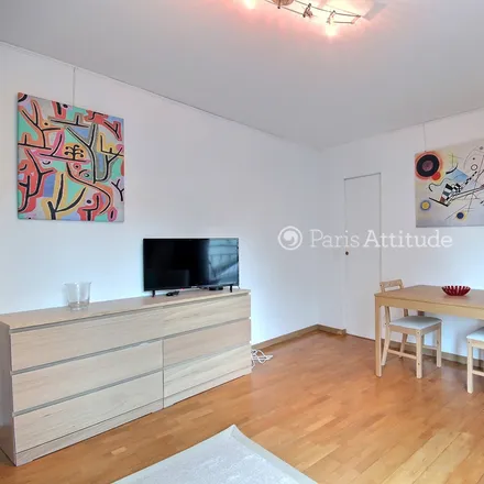 Image 4 - 6 Rue Antoine Bourdelle, 75015 Paris, France - Apartment for rent