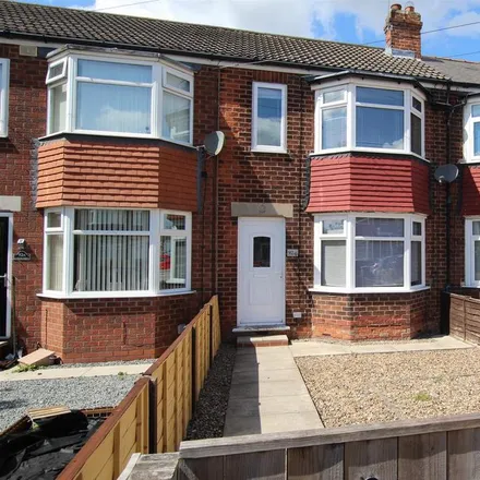 Rent this 3 bed house on Foredyke Avenue in Hull, HU7 0DS