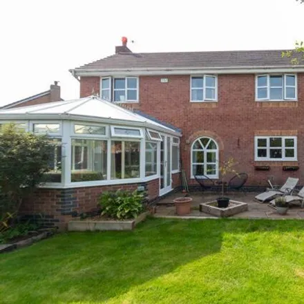 Image 2 - Whittle Court, Wigan, WN3 6JW, United Kingdom - House for sale