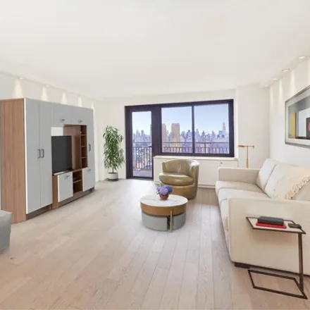 Buy this studio apartment on Verizon in 2043 Broadway, New York