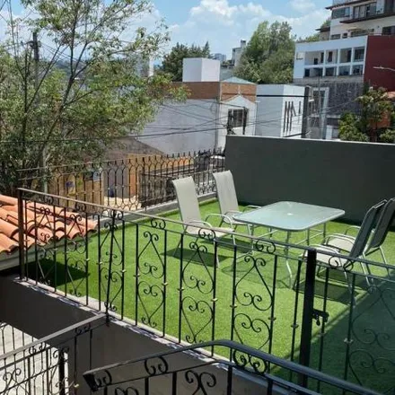 Rent this 9 bed house on Calle Fuente De Cantaritos in Colonia San Miguel Tecamachalco, 53950 Naucalpan de Juárez