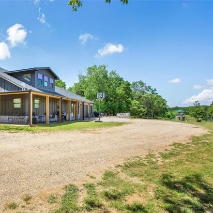 Buy this 5 bed house on Oak Ridge Road in Grayson County, TX