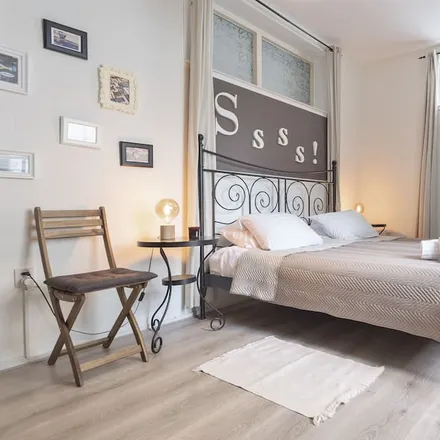 Rent this 1 bed apartment on 2042 GJ Zandvoort