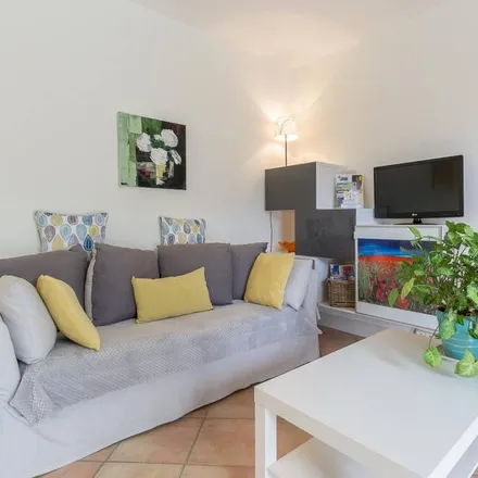 Rent this 1 bed house on Allée de Bisanne in 73200 Gilly-sur-Isère, France