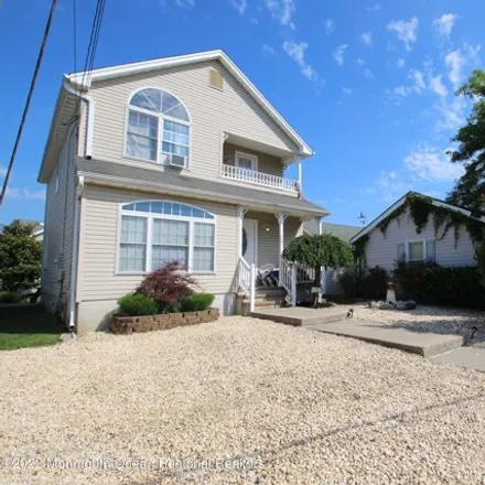 Rent this 3 bed house on 71 Meadow Avenue in Manasquan, Monmouth County