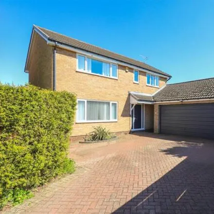 Buy this 4 bed house on Woodbridge Rise in Chesterfield, S40 3LL