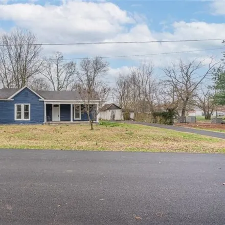 Image 3 - 293 Walnut Street, Auburn, Logan County, KY 42206, USA - House for sale