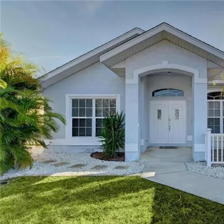 Rent this 3 bed house on 1309 Carlton Court in Fort Pierce, FL 34949