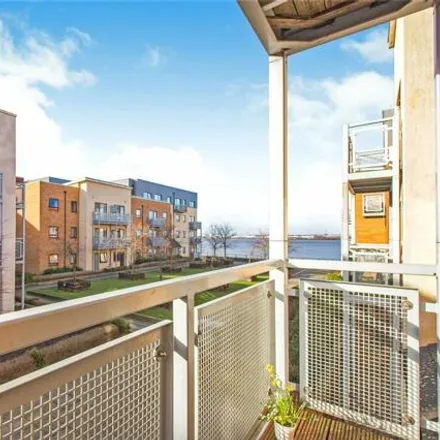 Buy this 2 bed apartment on Asda in Station Road, Greenhithe