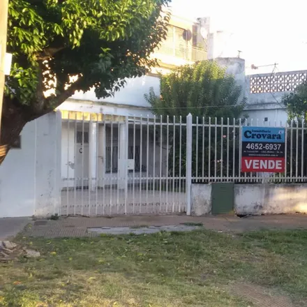 Buy this studio house on Juan Thorne 1198 in Partido de La Matanza, 1768 Villa Madero