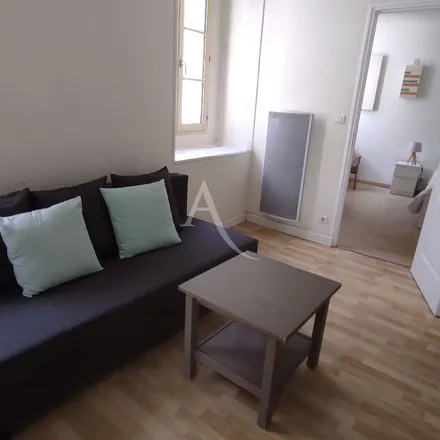 Rent this 2 bed apartment on 7 bis Boulevard Jean de Grandmaison in 44270 Machecoul-Saint-Même, France