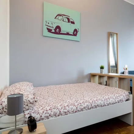 Rent this 4 bed room on Via delle Ginestre in 10, 20094 Cesano Boscone MI