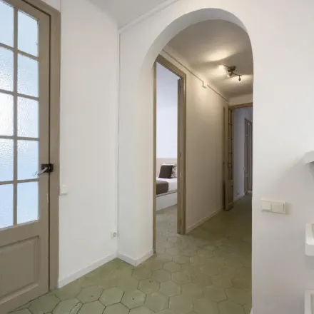 Rent this 4 bed apartment on Farmàcia Grau Gasulla in M. Isabel, Gran Via de les Corts Catalanes