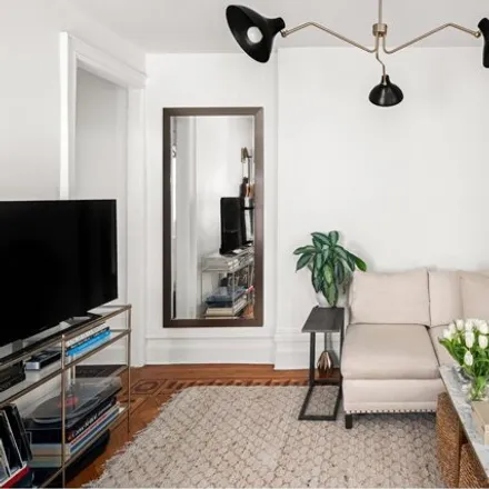Image 2 - 153 West 12th Street, New York, NY 10011, USA - Apartment for sale