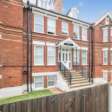 Rent this 1 bed apartment on Southampton Street in Farnborough, GU14 6BG