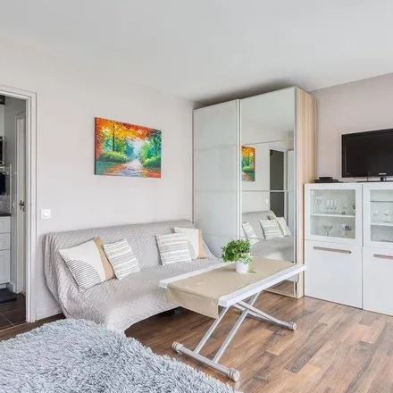 Image 8 - Square Necker, 75015 Paris, France - Apartment for rent