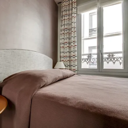 Image 9 - 24 Rue Bosquet, 75007 Paris, France - Apartment for rent