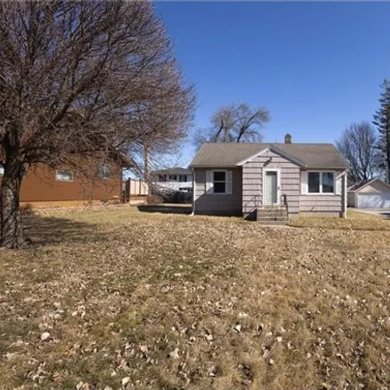 Image 2 - 918 1st Street Northeast, Elbow Lake, MN 56531, USA - House for sale