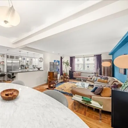 Buy this studio apartment on 180 W 93rd St Apt 3e in New York, 10025