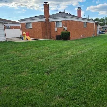 Image 6 - 6042 South Bankle Court, Dearborn Heights, MI 48127, USA - House for sale