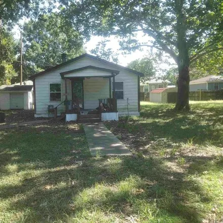Buy this 2 bed house on 1890 Kelly Drive in Jacksonville, AR 72076