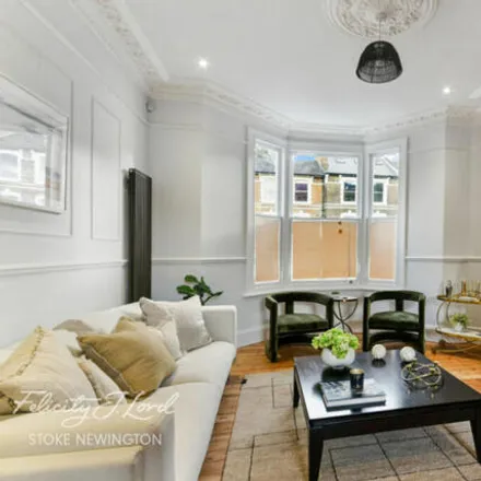 Buy this 4 bed townhouse on Farleigh Road in London, N16 7TH
