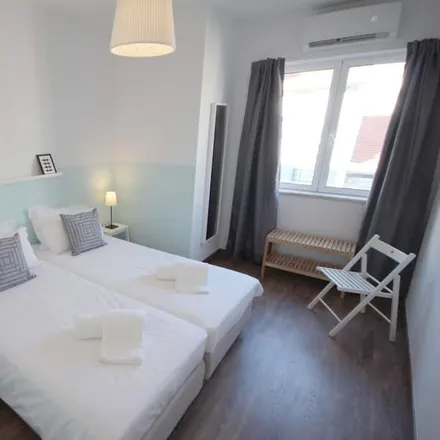 Rent this 4 bed apartment on Lisbon