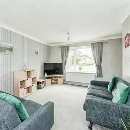 Image 2 - Lewin Grove, Wheldon, WF10 3SF, United Kingdom - Duplex for sale