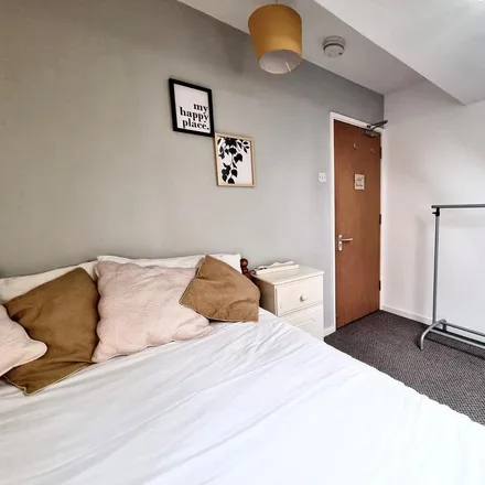 Image 3 - 50 Rowland Close, Warrington, WA2 0DQ, United Kingdom - Apartment for rent