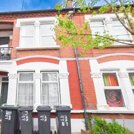 Rent this 2 bed apartment on Ingatestone Road in London, SE25 4LG