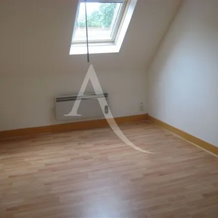 Rent this 3 bed apartment on Rue d'Allonne in 45450 Donnery, France