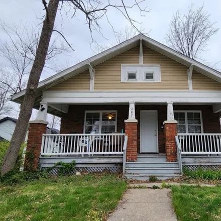 Rent this 2 bed house on 207 Dorsey Street in Columbia, MO 65201