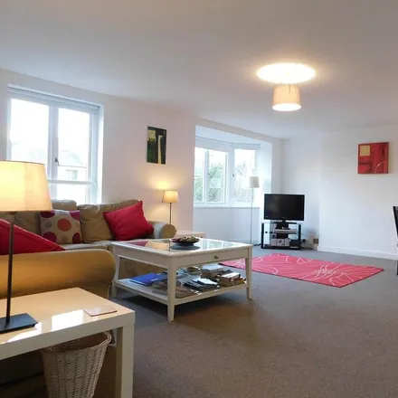 Rent this 2 bed apartment on 132 Calton Road in City of Edinburgh, EH8 8BY