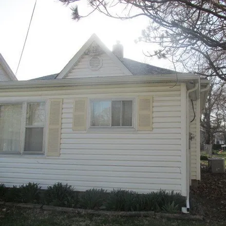 Buy this 3 bed house on 657 North Walnut Avenue in Litchfield, IL 62056