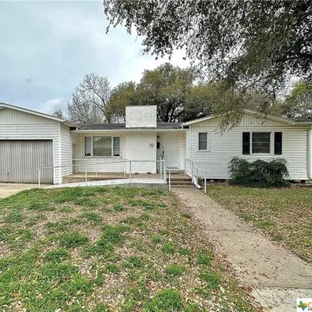 Buy this 2 bed house on 954 Dupont Street in Victoria, TX 77901